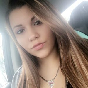 Meet your Posher, Sheyla